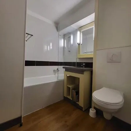 아파트 Large 27m2 With Sea View & Pools