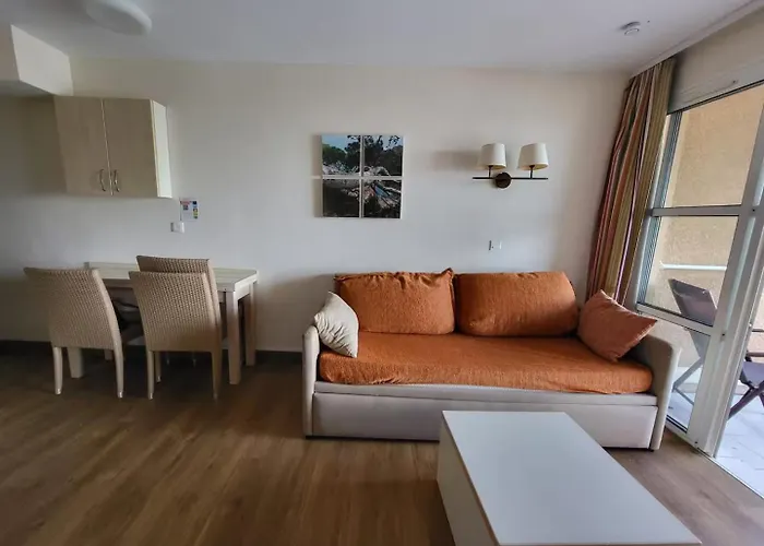 Large 27m2 With Sea View & Pools Διαμέρισμα Saint-Raphaël